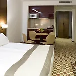 Hotell Central Hotel Sofia 4*