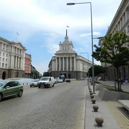 - Free Parking Nearby 350m