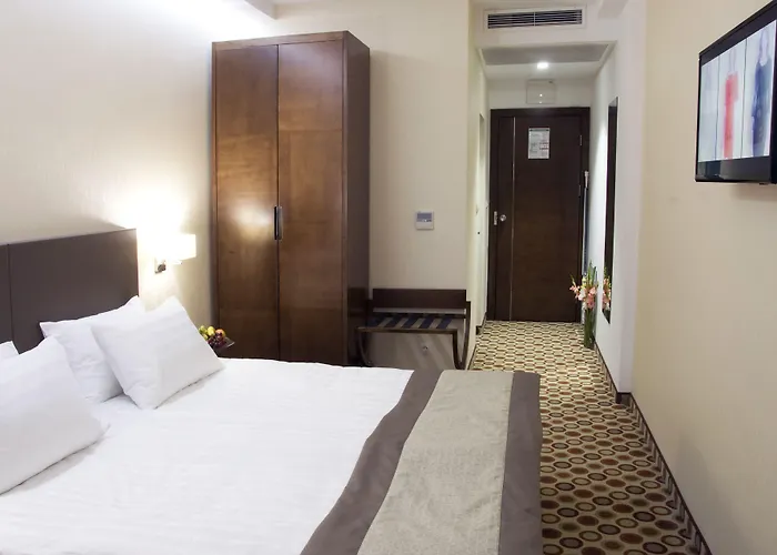 Отель Central Hotel Sofia 4*